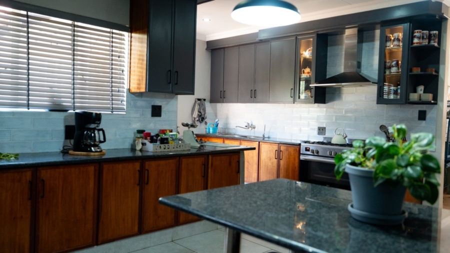 4 Bedroom Property for Sale in Wilkoppies North West